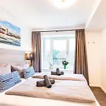 Prora - Ferienwohnung Mit Balkon - Meerzeit 宾茨