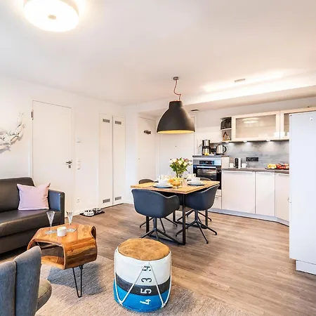 Prora - Ferienwohnung Mit Balkon - Meerzeit