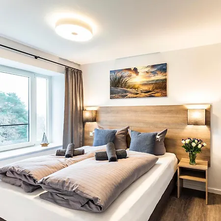 Prora - Ferienwohnung mit Balkon, Meerblick und E-Ladestation - Meerzeit *